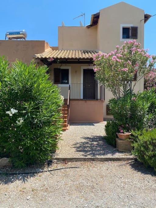 Georges Villa Galaxidi, Family, Pool And Garden Екстериор снимка