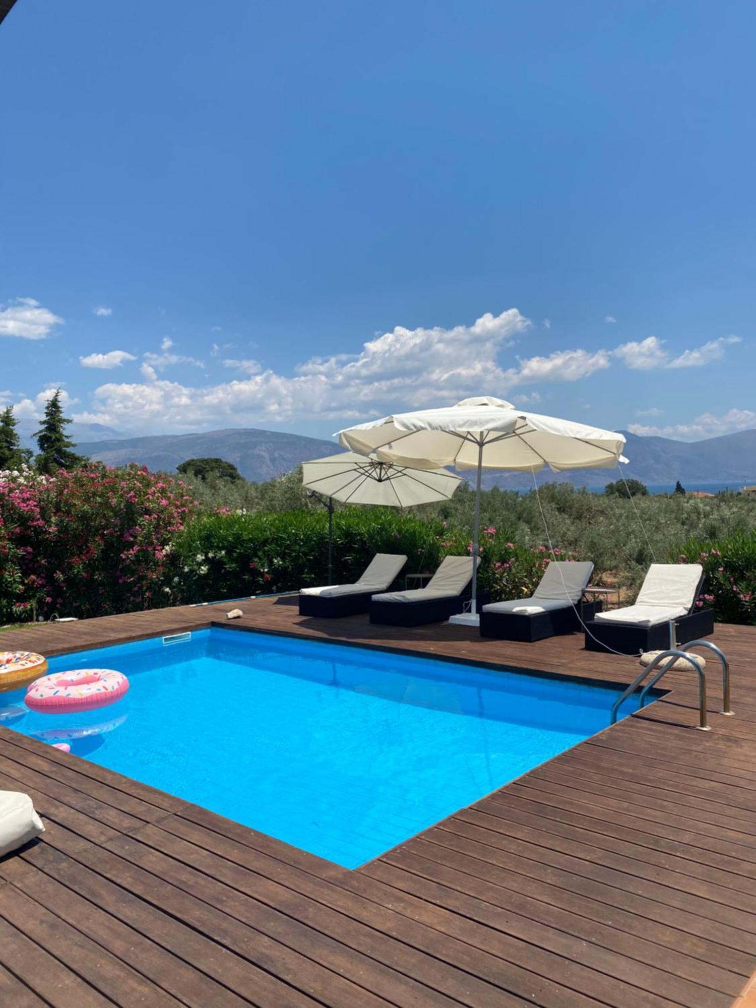 Georges Villa Galaxidi, Family, Pool And Garden Екстериор снимка