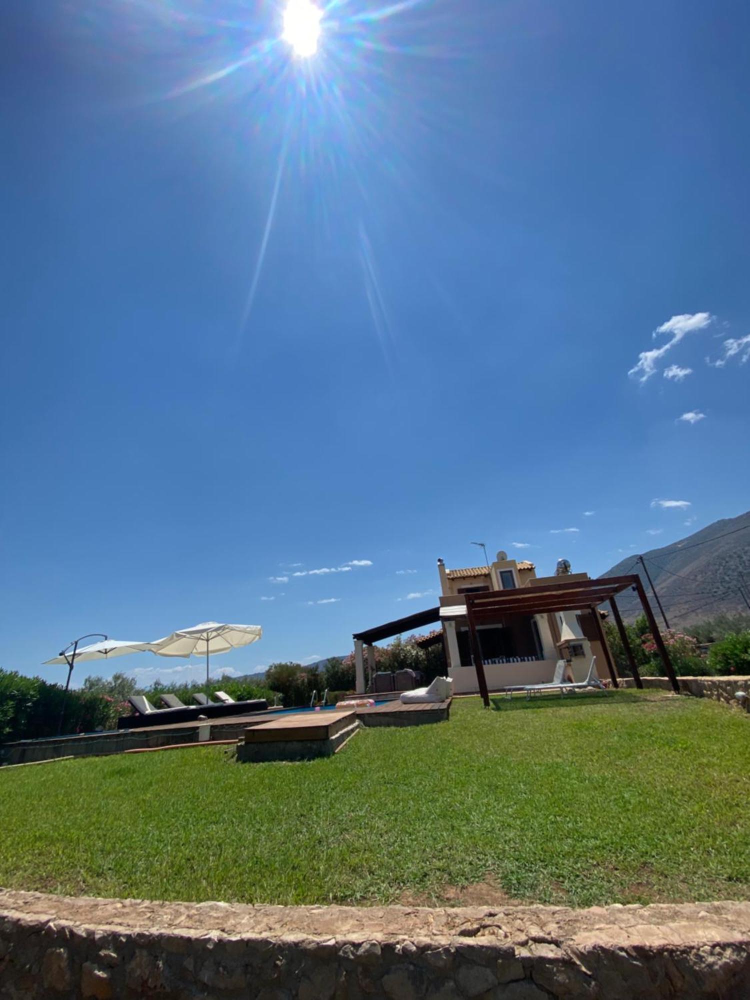 Georges Villa Galaxidi, Family, Pool And Garden Екстериор снимка
